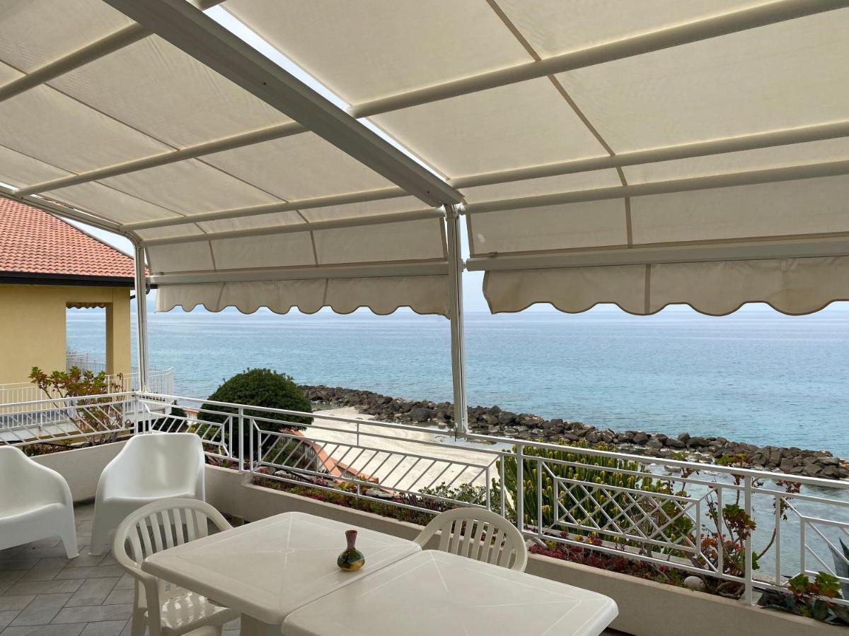 Villa Laura - Sul Mare 皮佐 外观 照片