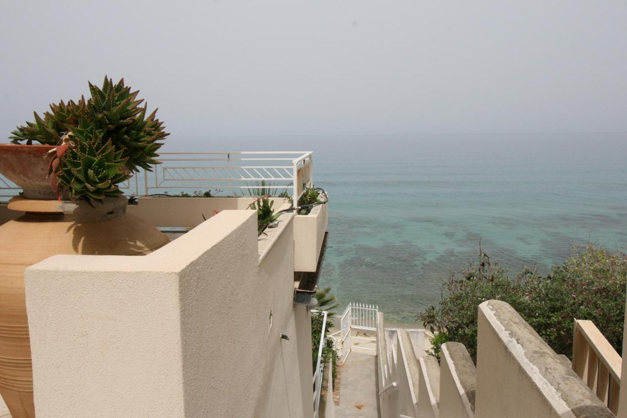 Villa Laura - Sul Mare 皮佐 外观 照片